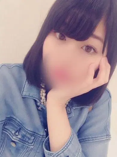 小島ななこ