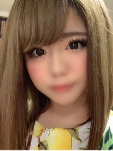 千里ありな