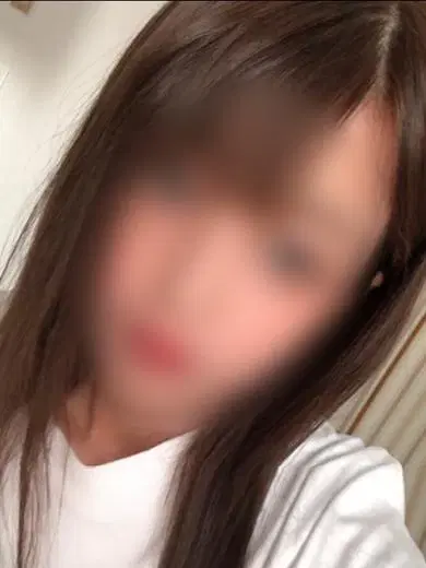 初菜れいみ
