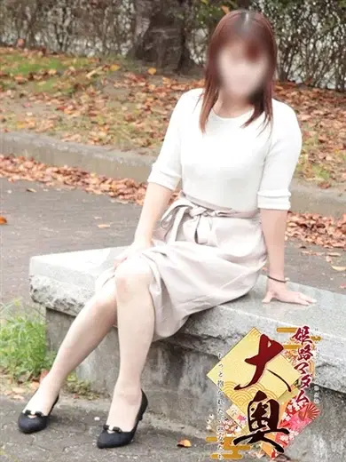新山奈央