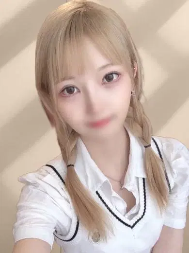 苺々花あかね