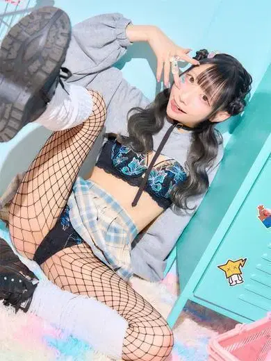 神崎ゆま
