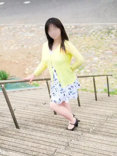 葵りさ