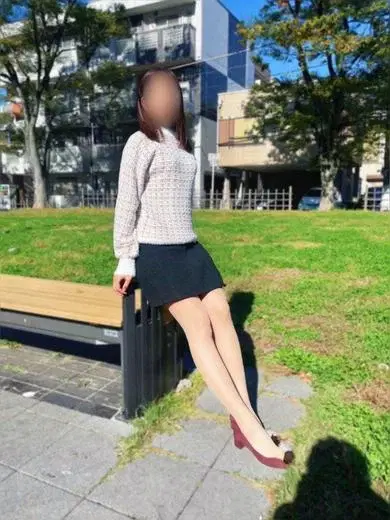 小川まりな