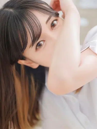 咲乃まなみ
