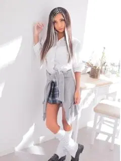 紗緒莉なな