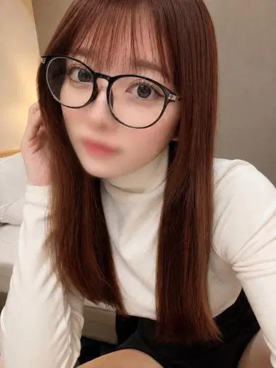ゆりな