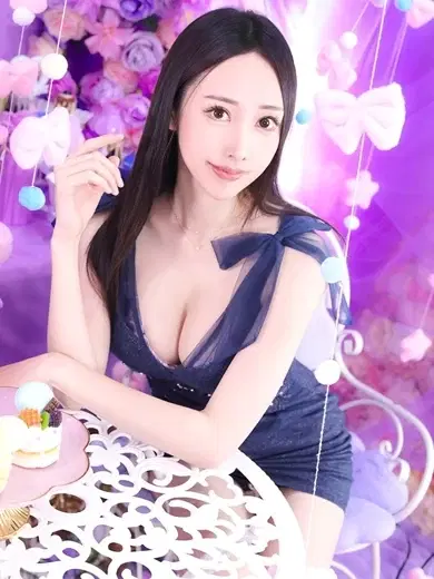 五月女まり花