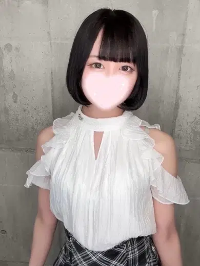 中須えりな