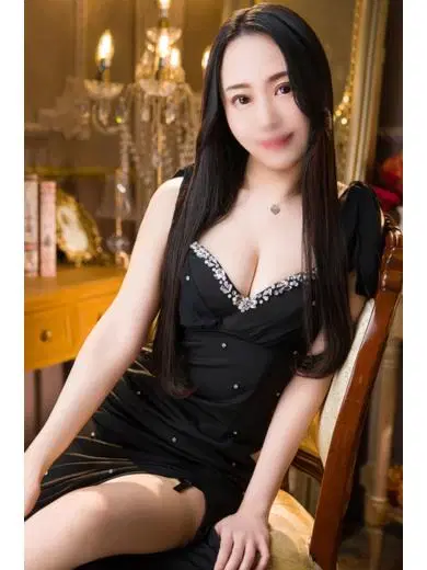 夏木りさ