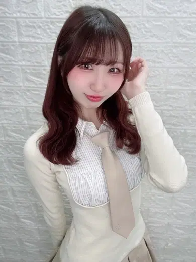 小川なな