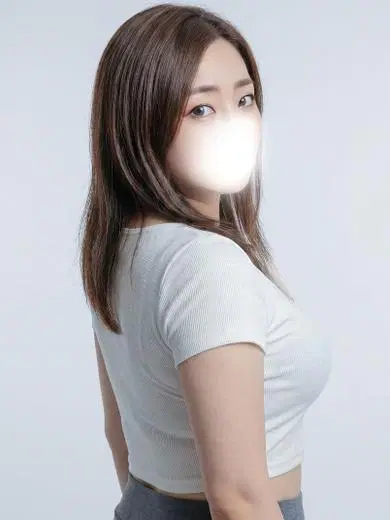 朝倉ひなみ