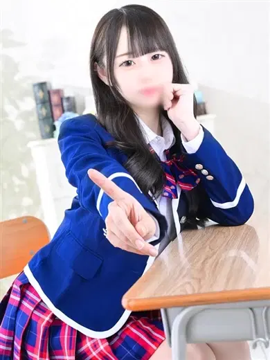 楓みなみ