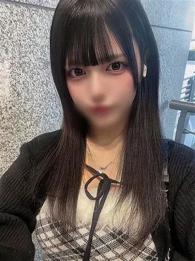 青嶋るるあ