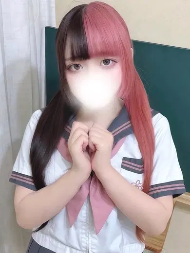 希代ここみ