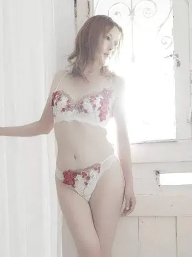 井川なお