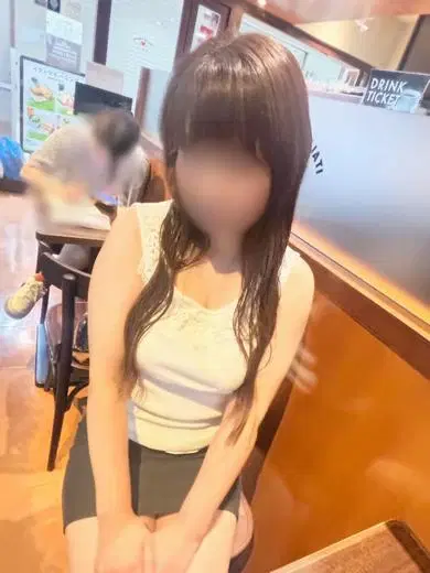 白咲ひとみ