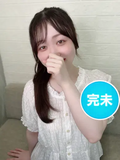 蓮めぐむ