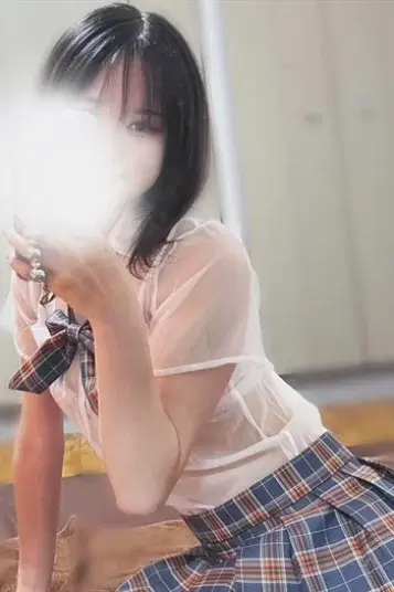 柚木かれん