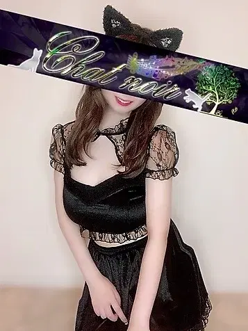 ラリサえみ