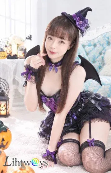 葉月かりな