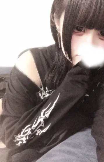 綾瀬もえ