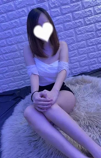 桃瀬りな