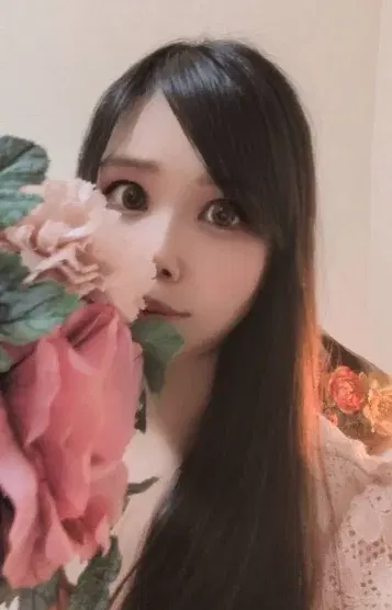 愛瀬みれい
