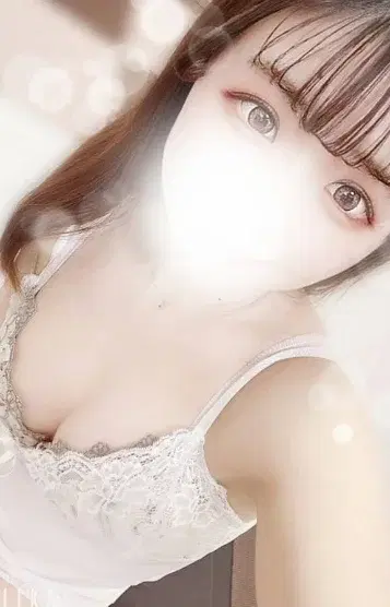 内山かえで