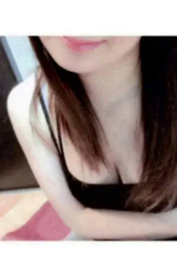 美月ななみ