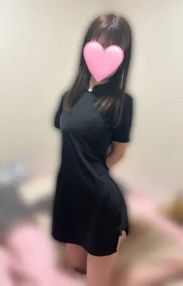 瞳しゅり
