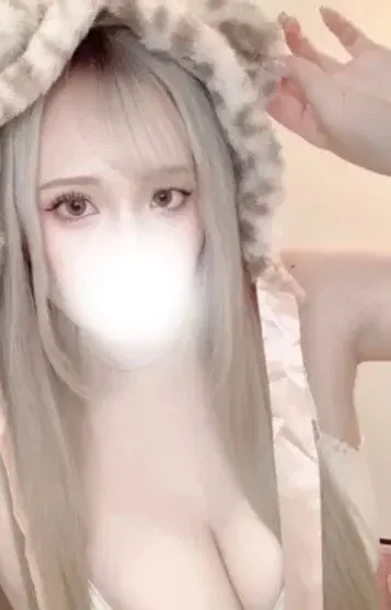 ももあ