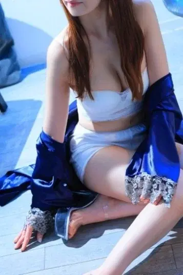 成田梨紗