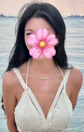 ヒトミ