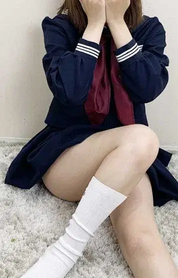篠田なな