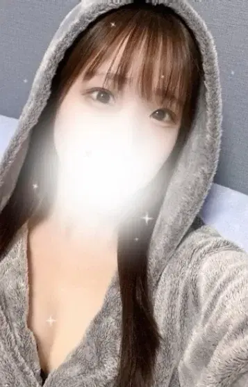 皐月みおん