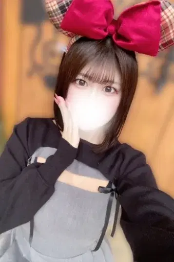 恋羽まいか