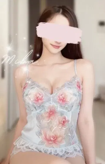 芹沢みな