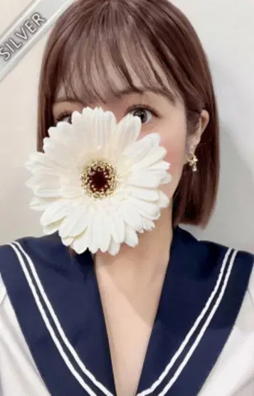 ゆりあ