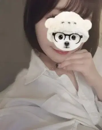 白間ゆあ