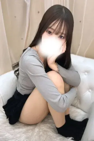 小春ゆみ