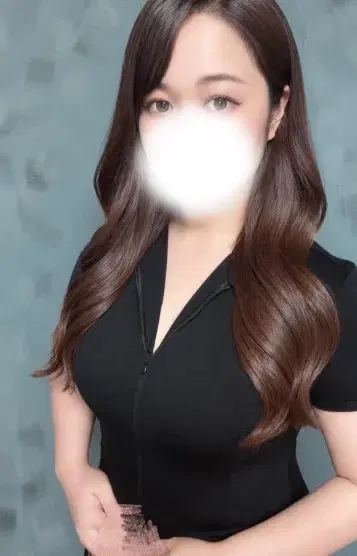 美月えな
