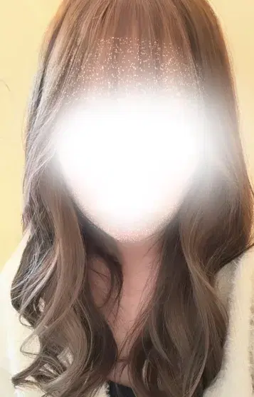 板倉かれん
