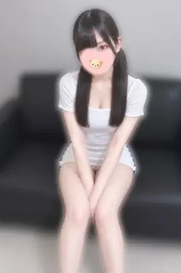 綾瀬まいな