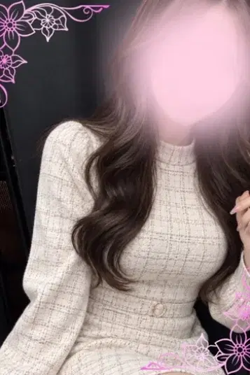 唯波りさ