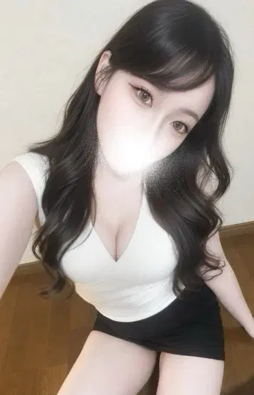 綺月ありな