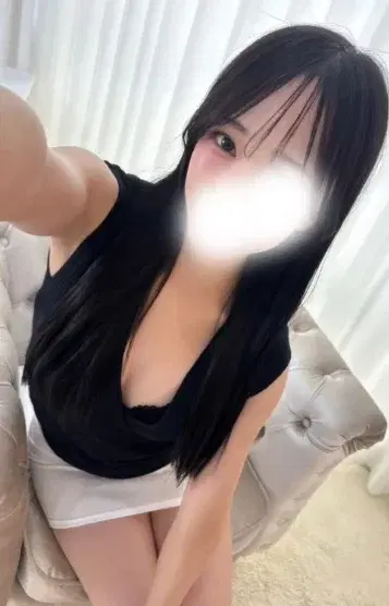 白咲れあ
